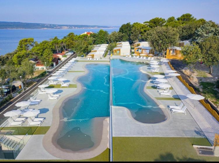 Villa Family Grand De Luxe Mobilhome Селце Экстерьер фото