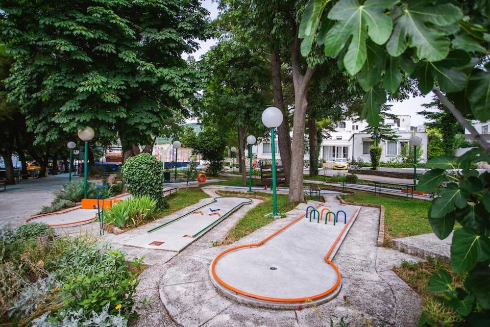 Villa Family Grand De Luxe Mobilhome Селце Экстерьер фото