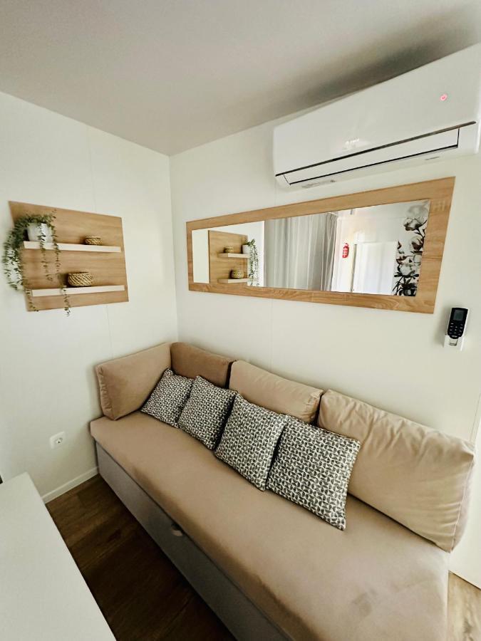 Villa Family Grand De Luxe Mobilhome Селце Экстерьер фото